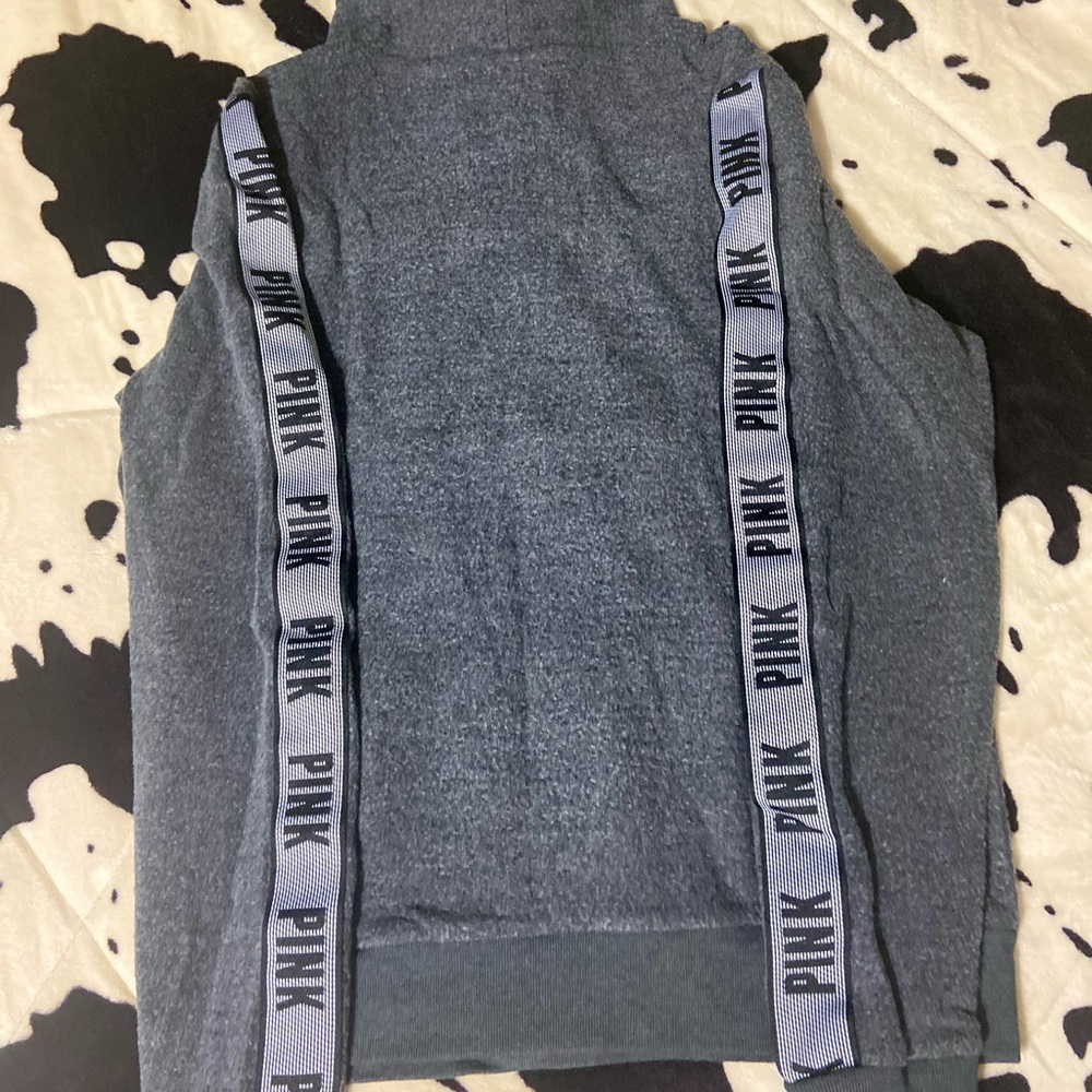 Sweater - Picture 3 of 3